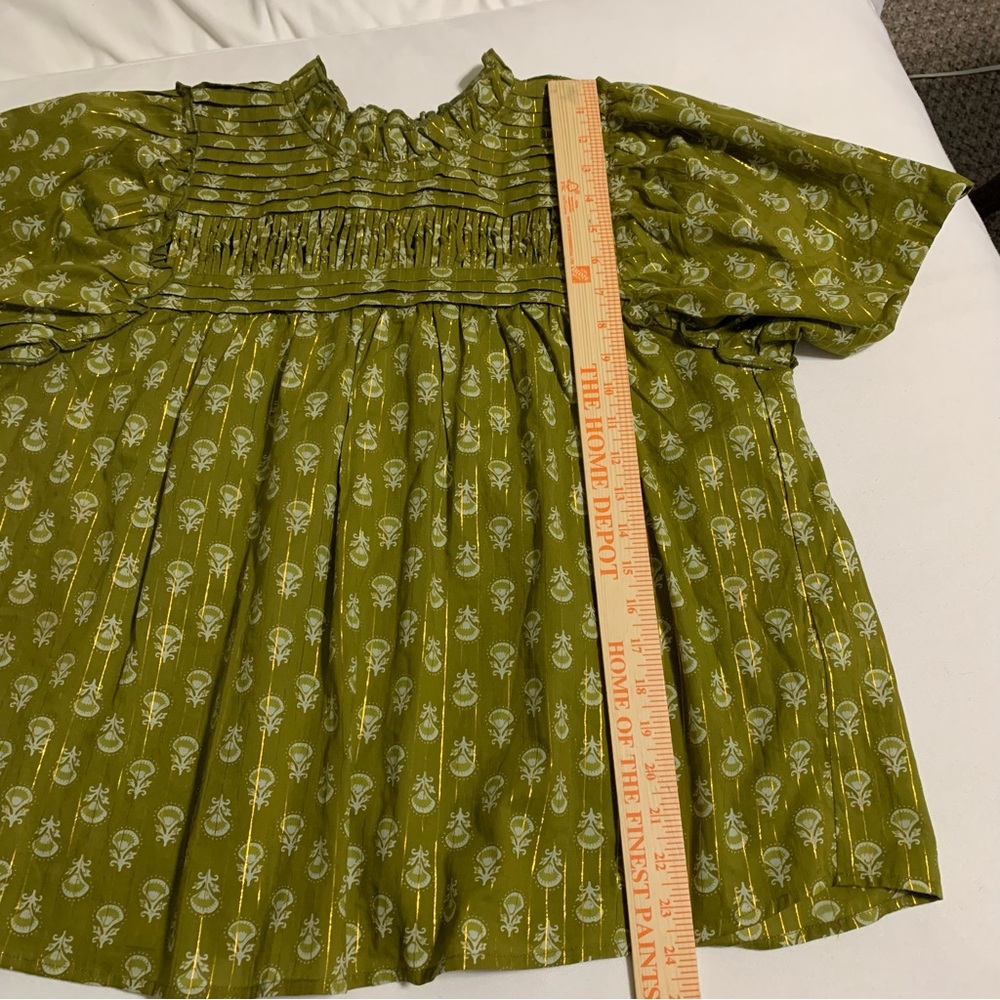 THML Olive Green Smocked Floral Short Sleeve Top - Picture 11 of 13